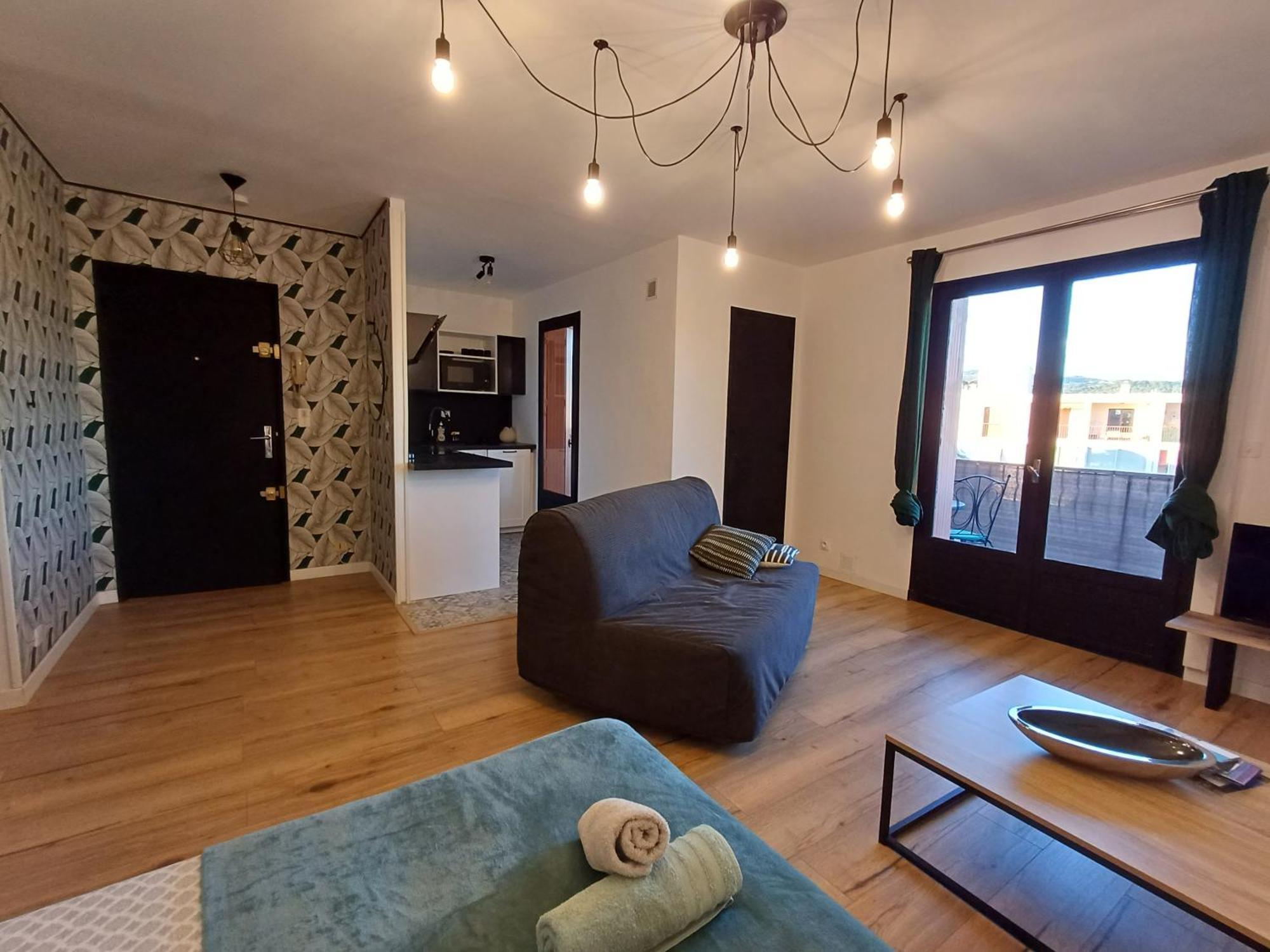 Appartamento Tres Agreable Avec Balcon Et Wi-fi Sanary-sur-Mer