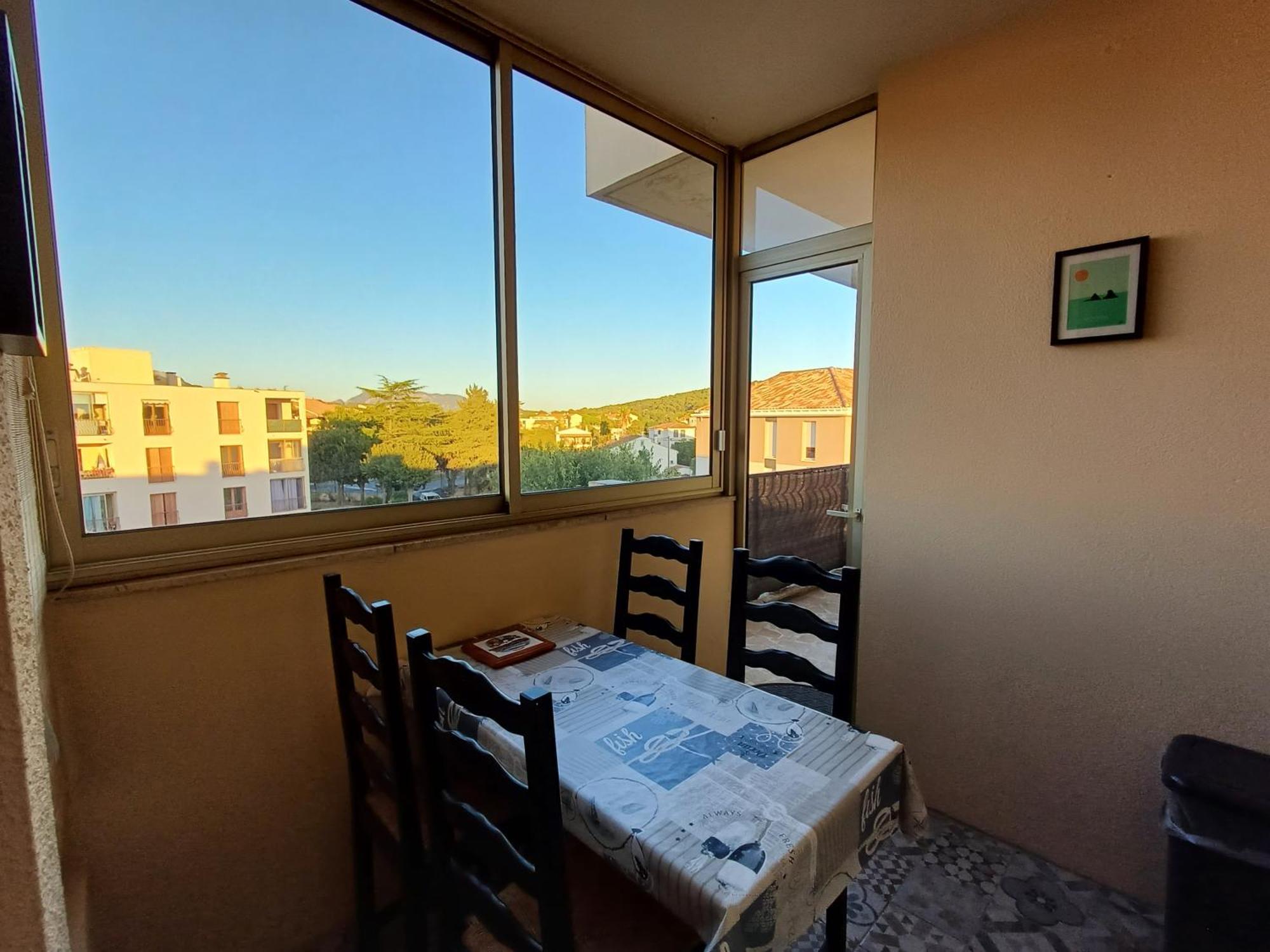 Appartamento Tres Agreable Avec Balcon Et Wi-fi Sanary-sur-Mer