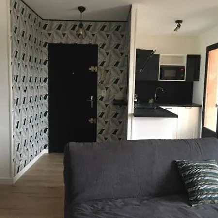 Studio Tres Agreable Avec Balcon Et Wi-Fi Sanary-sur-Mer Exterior photo