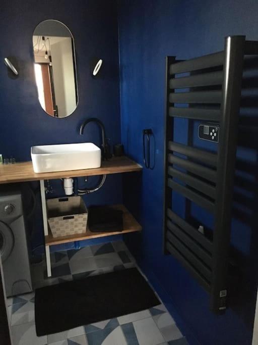 Apartment Tres Agreable Avec Balcon Et Wi-fi Sanary-sur-Mer